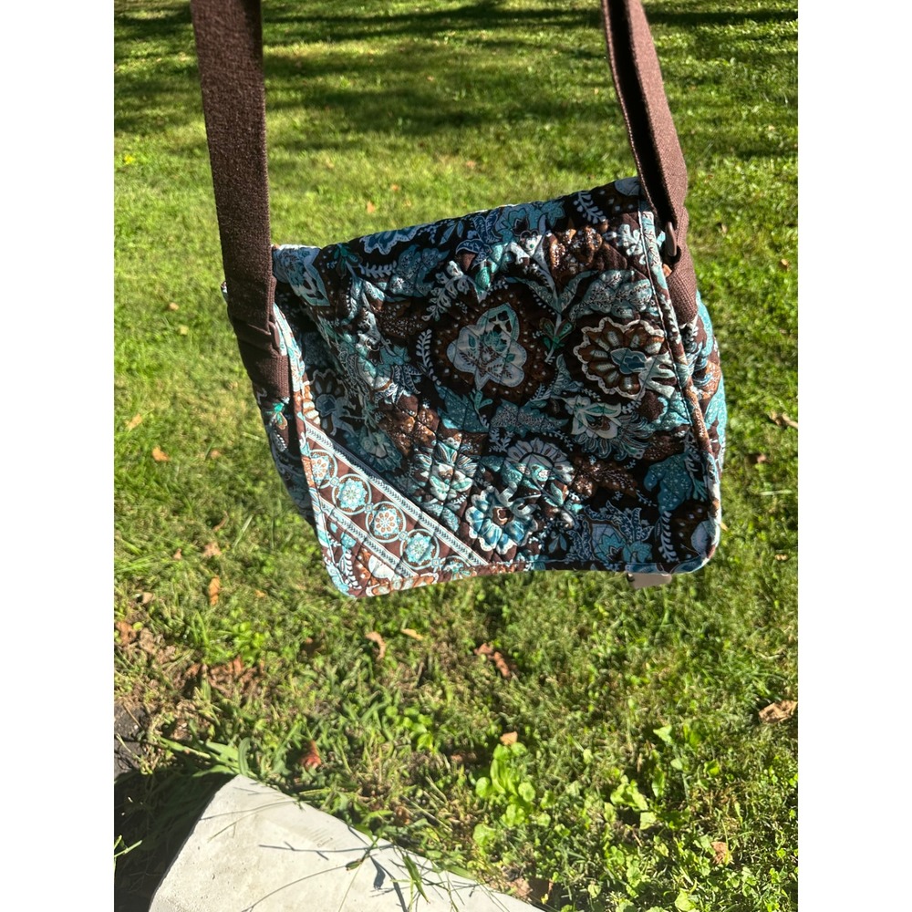 Vera Bradley Java Blue Quilted Cotton Paisley Messenger Bag Crossbody